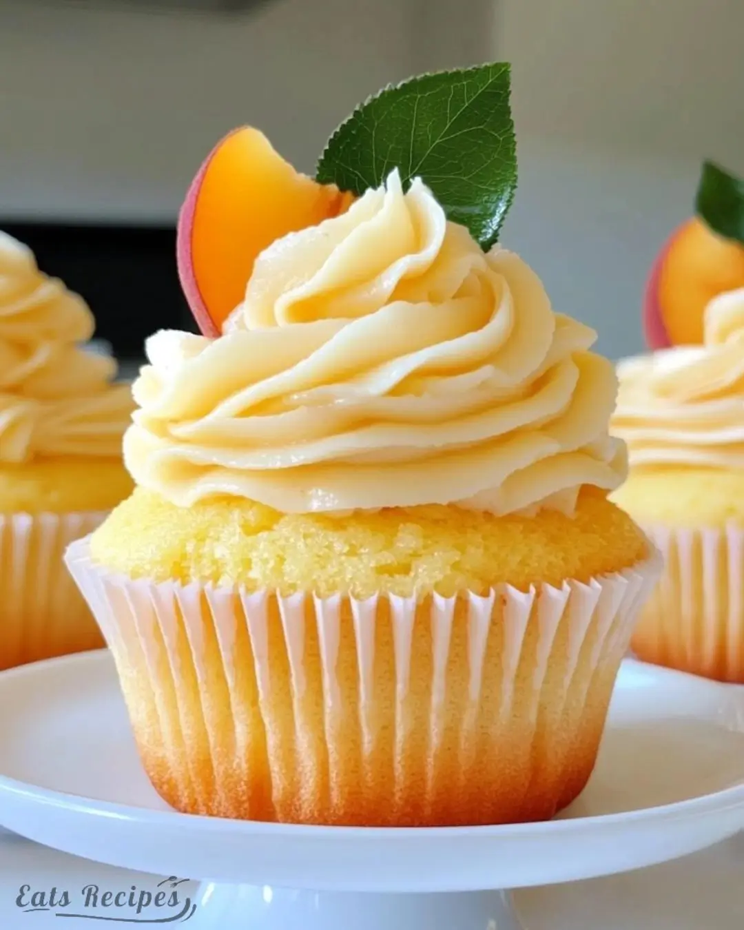Peach Cream Cheese Cupcakes